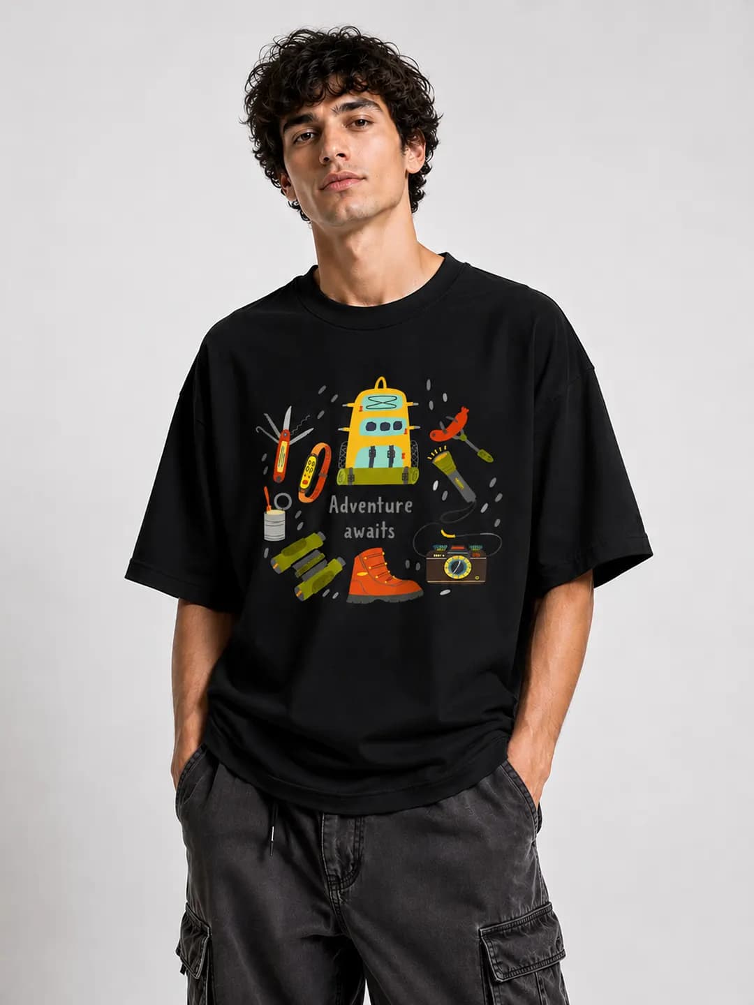 Oversize Adventure Items Baskılı Tasarım Tişört 2